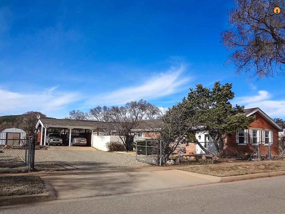 1st image of 3313 Luna Dr
