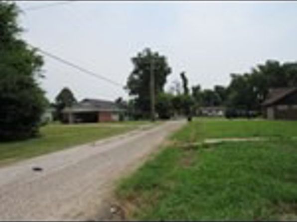 1308 5th St, Earle, AR 72331