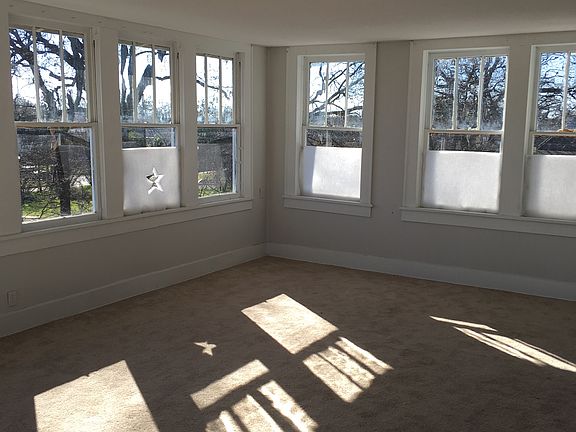 2nd image of 613 NW 5th St