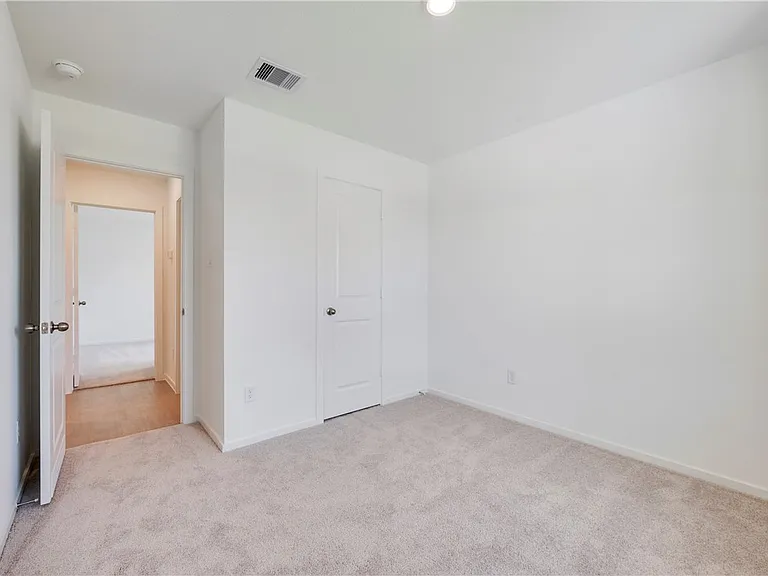 5433 Bear Run — Photo 17