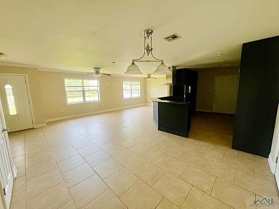 4th image of 3605 Euclid St