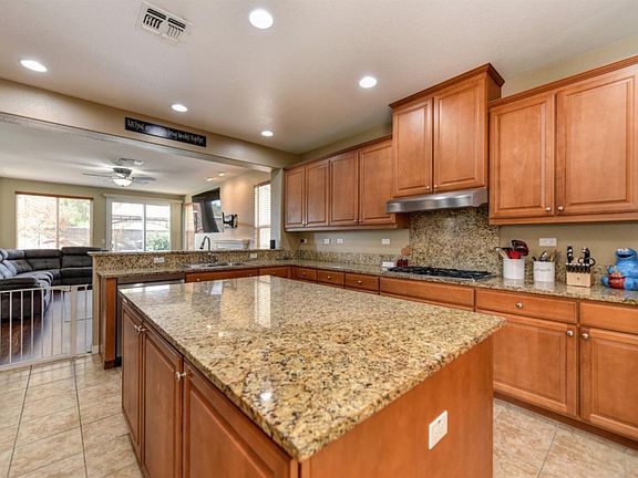 5th image of 1398 Stoney Cross Ln