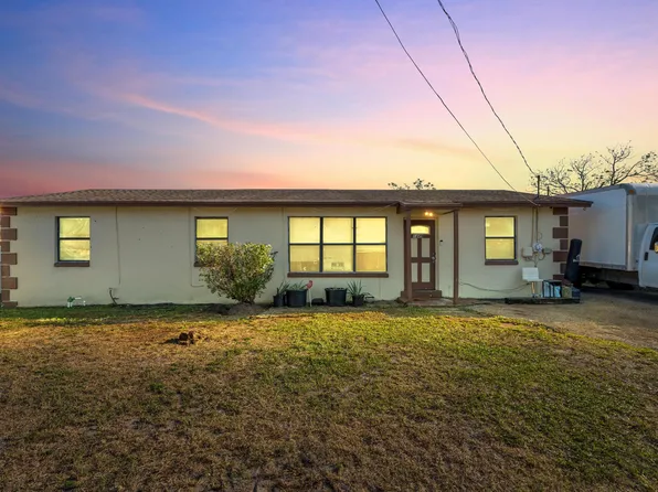 1449 W 35th Street, Riviera Beach, FL 33404