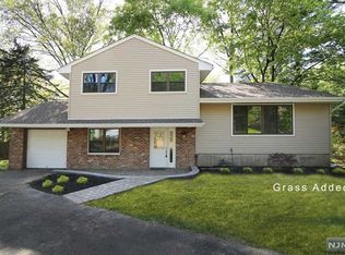 25 Rawson Ct, Hillsdale, NJ 07642