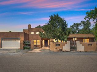 814 Artie Rd NW, Albuquerque, NM 87114