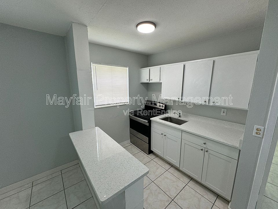 2nd image of 240 SW 8th St APT 1