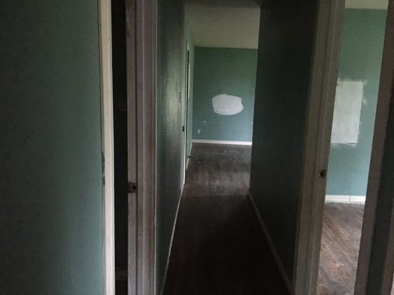 3rd image of 3013 McKinney Dr