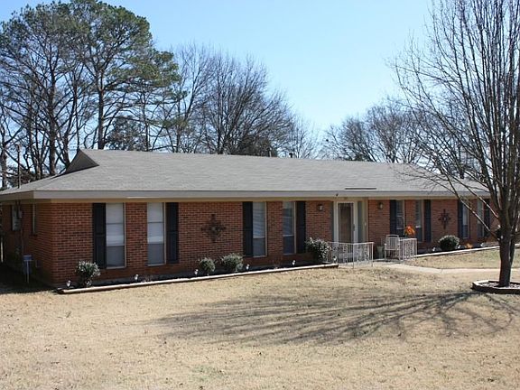 2nd image of 521 Melanie Dr