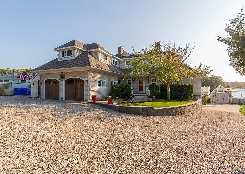 130 Megansett Rd Buzzards Bay MA Zillow