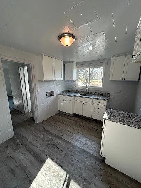 2 bed, 1232 sqft, $925 — Photo 4