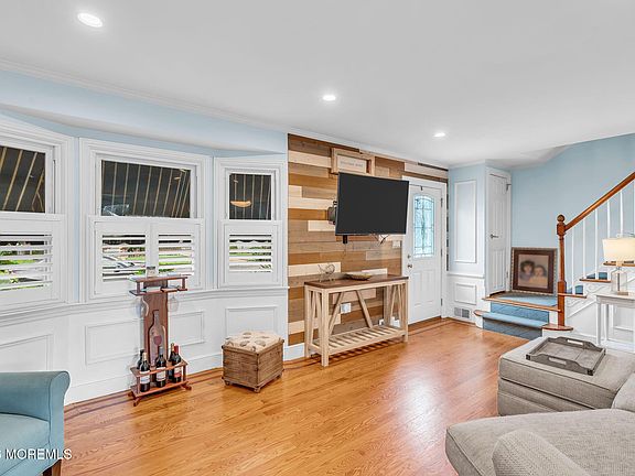 5th image of 806 Trenton Avenue
