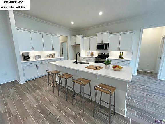 3rd image of 669 Elk Rdg