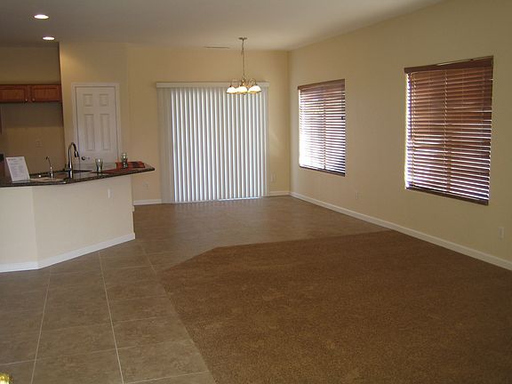 3rd image of 610 W Mountain View Dr