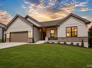2409 Fiddlers Close Rd #111, Washington, MO 63090