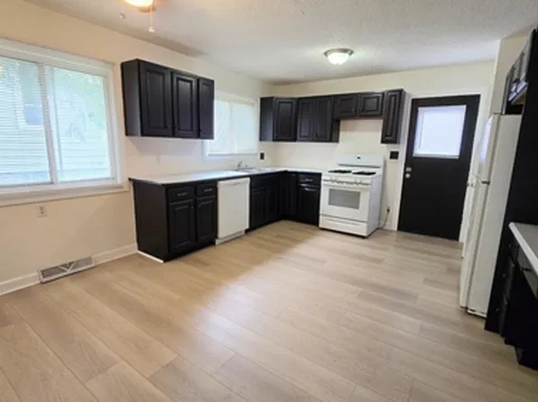 651 S 63rd St, Milwaukee, WI