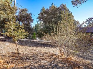 1127 Twin Lakes Dr, Wrightwood, CA 92397