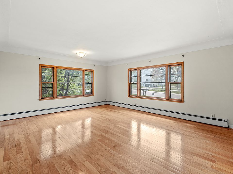 1st image of 3821 Foss Rd #3