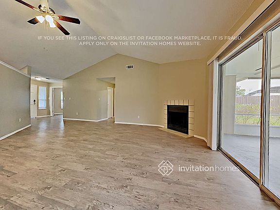 3rd image of 411 Barrywood Ln