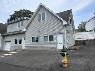 18 Montgomery St #A, Saugerties, NY 12477