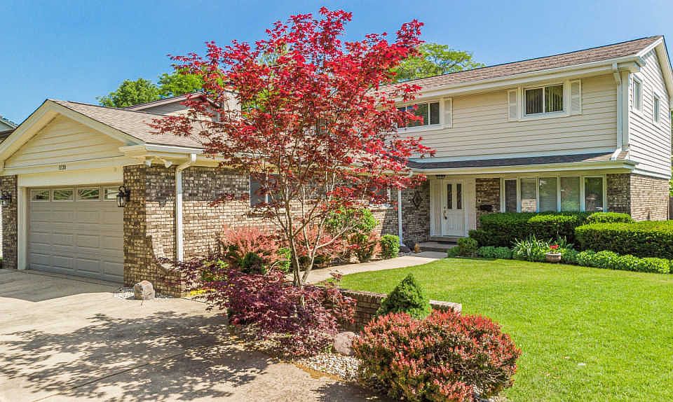 1st image of 1120 New Trier Ct