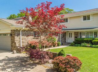 1120 New Trier Ct, Wilmette, IL 60091