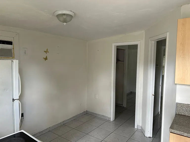 12920 Westview Dr #4 — Photo 9