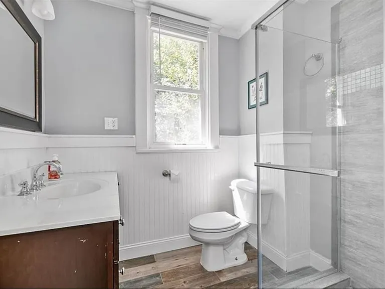 2224 Seminary Ave — Photo 22