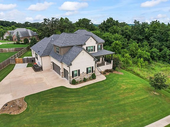 2nd image of 201 S Gleneagle Dr