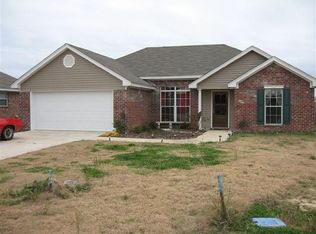 302 Cedar Grove Ln, Pearl, MS 39208