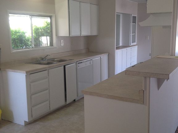 2nd image of 1134 Villa Calimesa Ln #10A