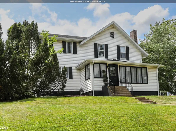 102 Forest Dr, Fairfield, IA 52556