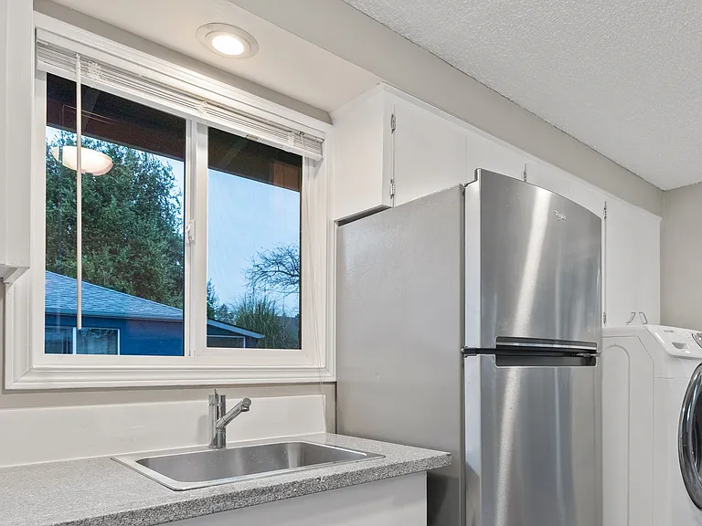 5220 SE Francis St — Photo 6