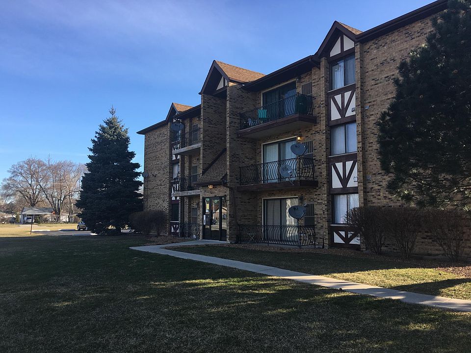 1st image of 7171 175th St APT 3A