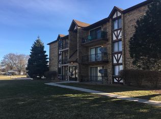 7171 175th St APT 3A, Tinley Park, IL 60477