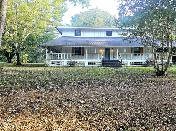 429 Quail Ridge Rd, Senatobia, MS 38668