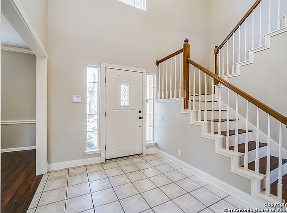 4th image of 8519 Camberwell Dr