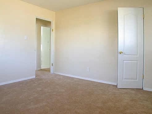 4th image of 2935 W Solano Drive