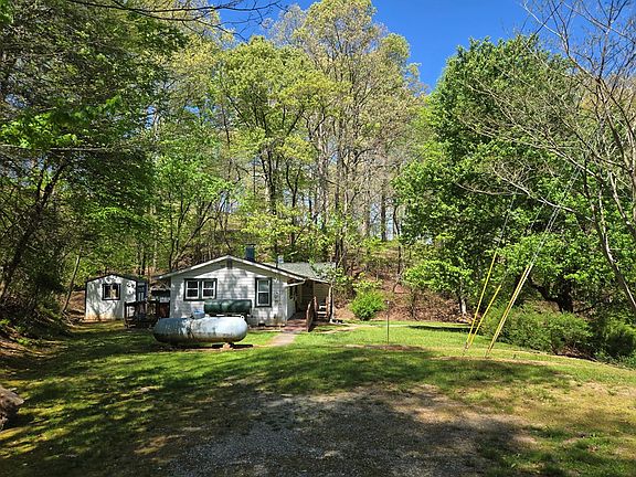 3rd image of 4320 Mineral Bluff Hwy