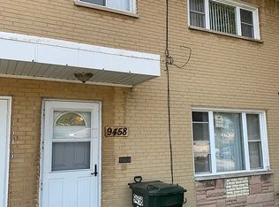 9458 Potter Rd, Des Plaines, IL 60016
