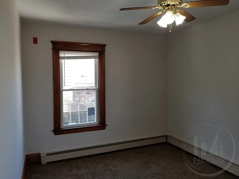  59 Sweet Ave 2ndFlr 2B/1B Spacious Hardwoods FreshPaint PetOK Laundry — Photo 22
