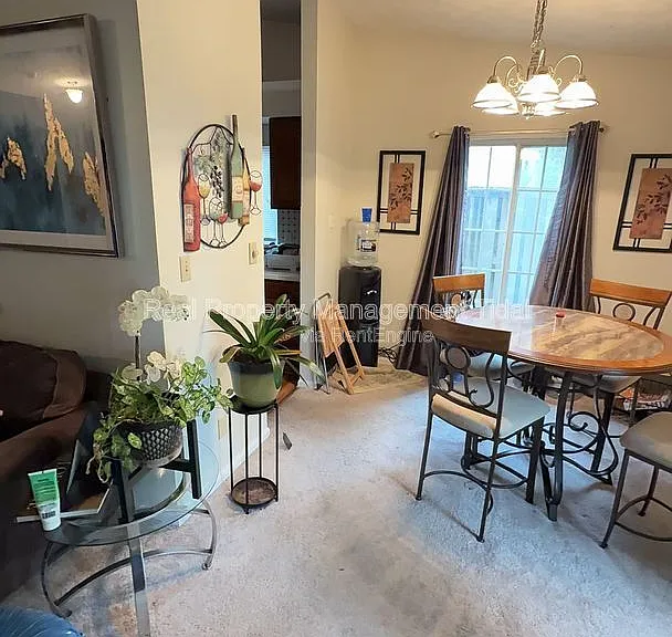 467 Springmont Ct — Photo 11