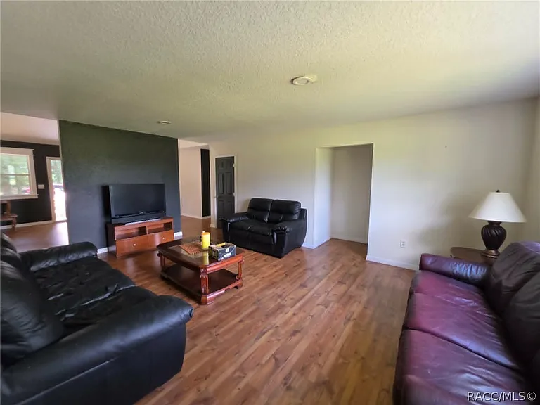 9222 E Waller Ln — Photo 13