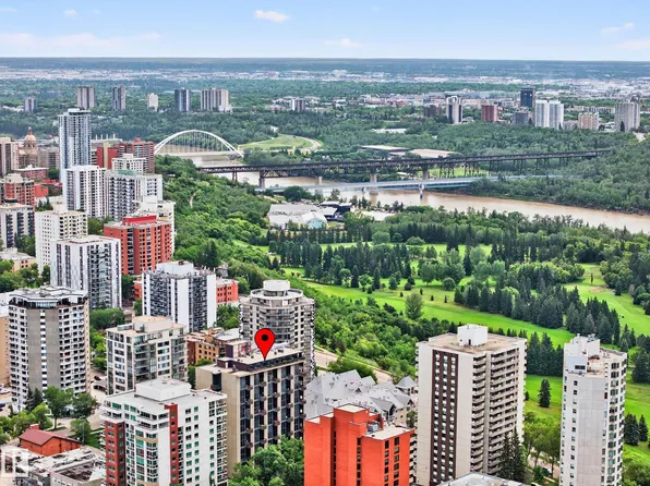 10045 118th St NW #1601, Edmonton, AB T5K 2K2
