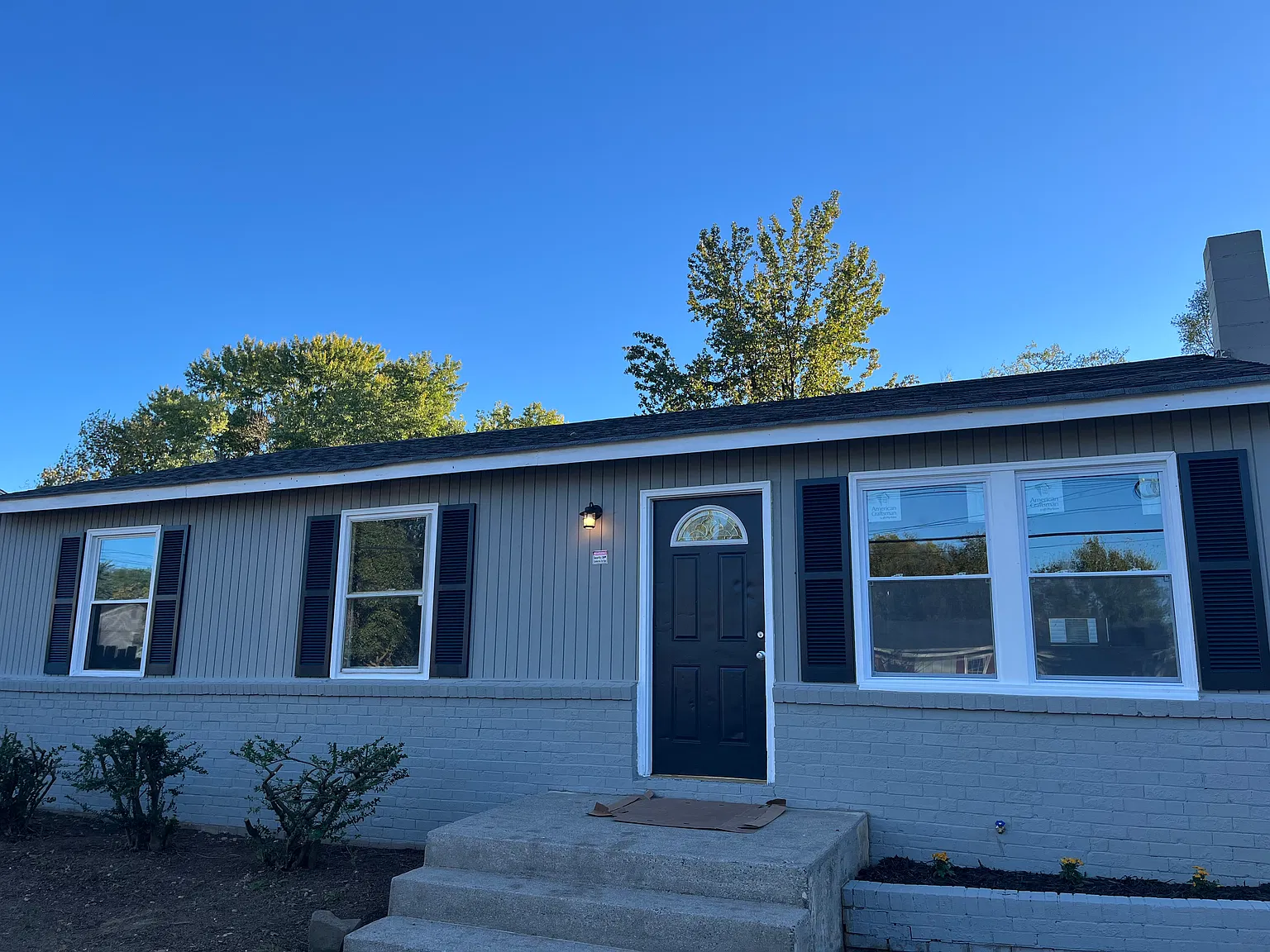 3 bed, 988 sqft, $1,600 — Photo 2
