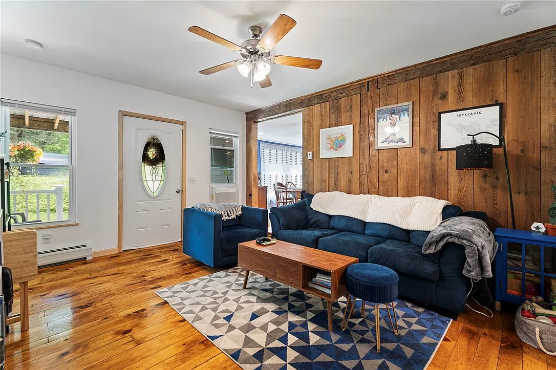 3 bed, 2.0 bath, 1512 sqft, $1,500 — Photo 4