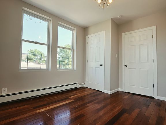 4th image of 171 Delaware Ave #11L