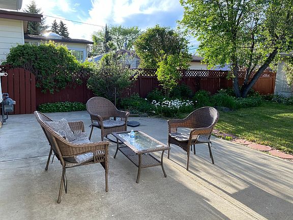 3rd image of 11444 42nd Ave NW