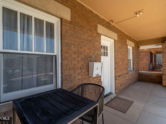 4th image of 1606 Hawthorne St