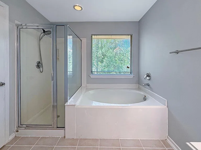 3 Peachridge Pl — Photo 15