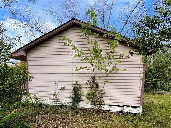 2nd image of 325 Golden Rd E